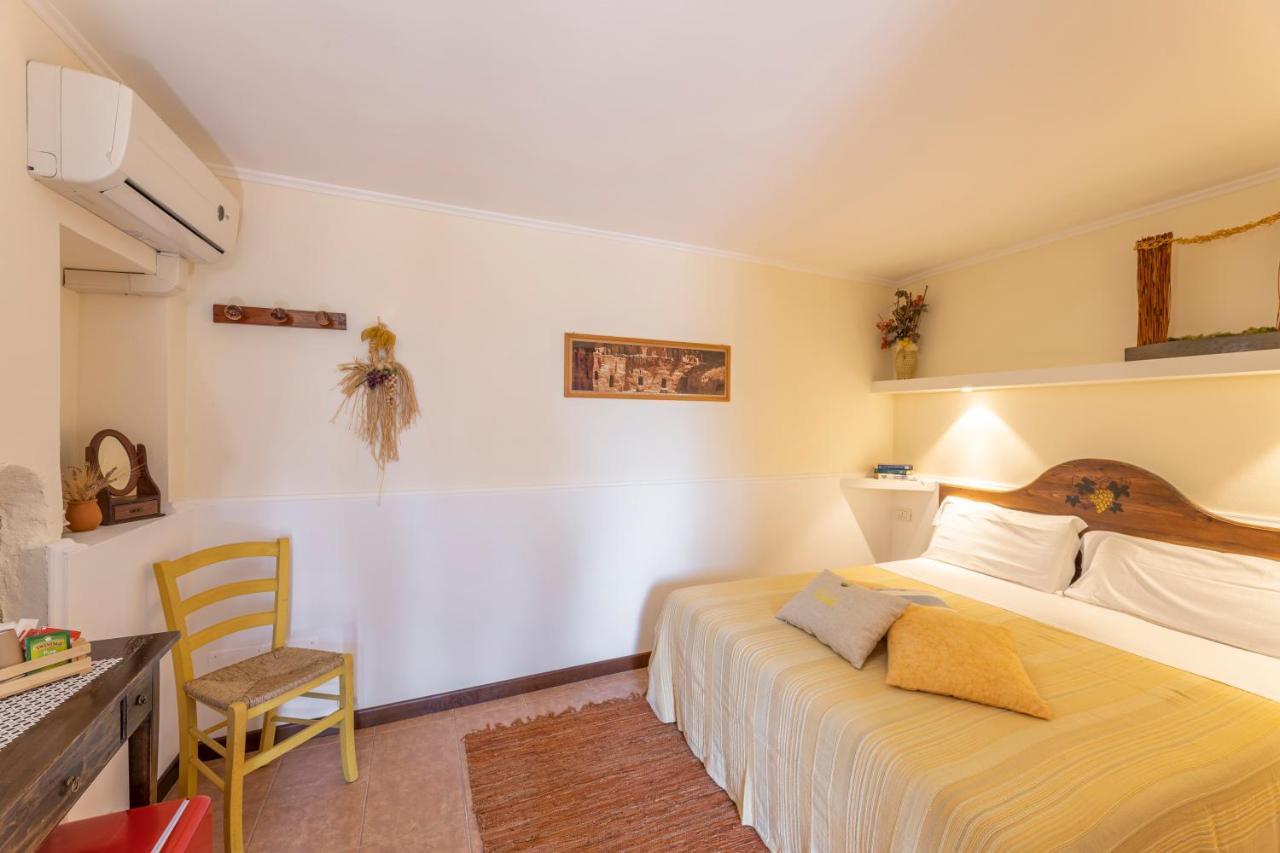 Agriturismo Cappellese Castelnuovo della Misericordia Buitenkant foto
