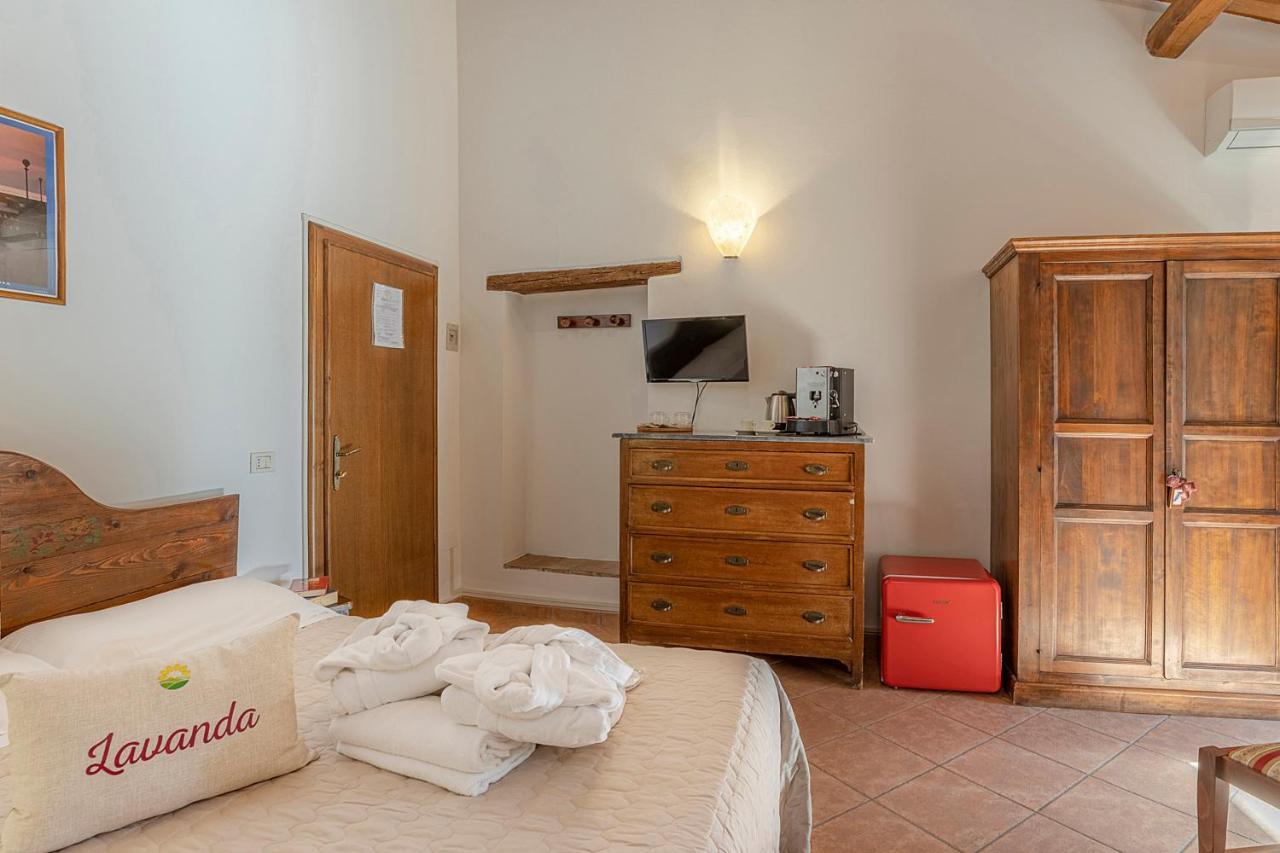 Agriturismo Cappellese Castelnuovo della Misericordia Buitenkant foto